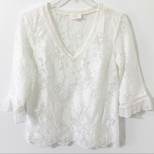 Stella + Ginger Lace Overlay Ruffled 3/4 Sleeve Vneck Blouse Scalloped Hem White